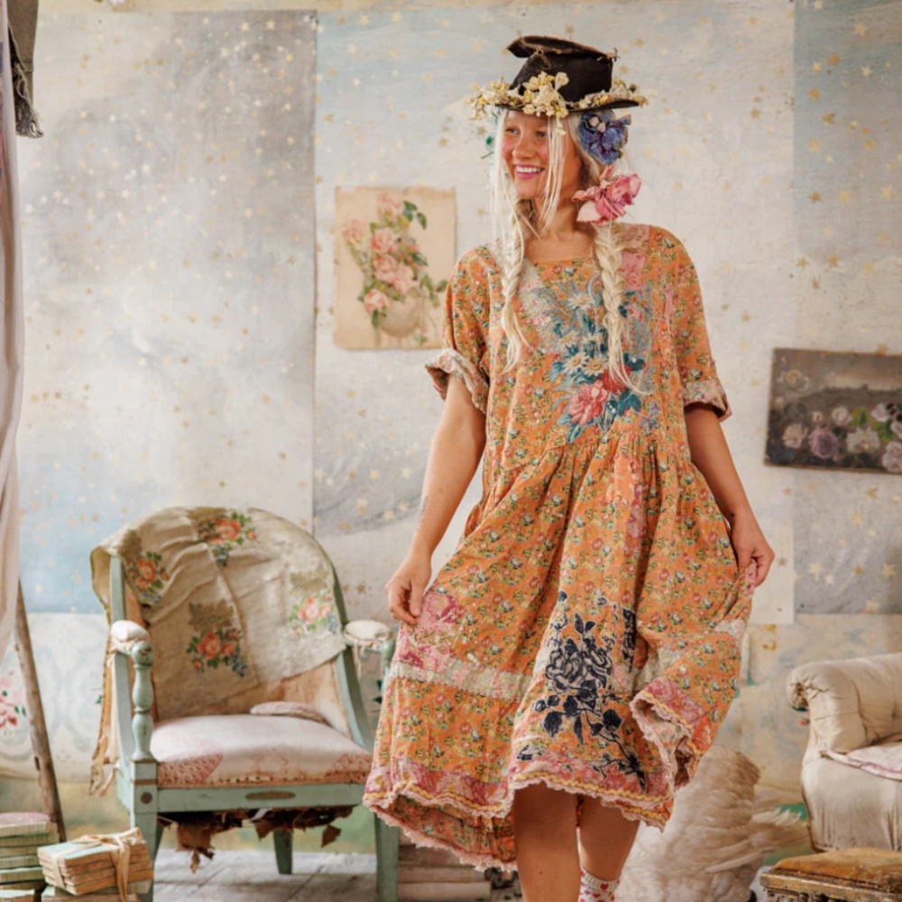 🔥🌸MAGNOLIA PEARL FLORAL APPLIQUÉ TAIGI DRESS NWT🌸🔥